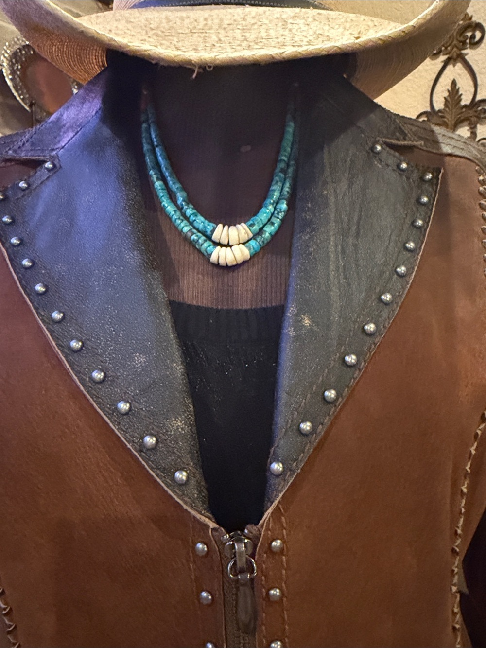 Cripple Creek Suede Western-Style Brown Jacket w/Leather Studded Trim/Concho Bck - Picture 10 of 15
